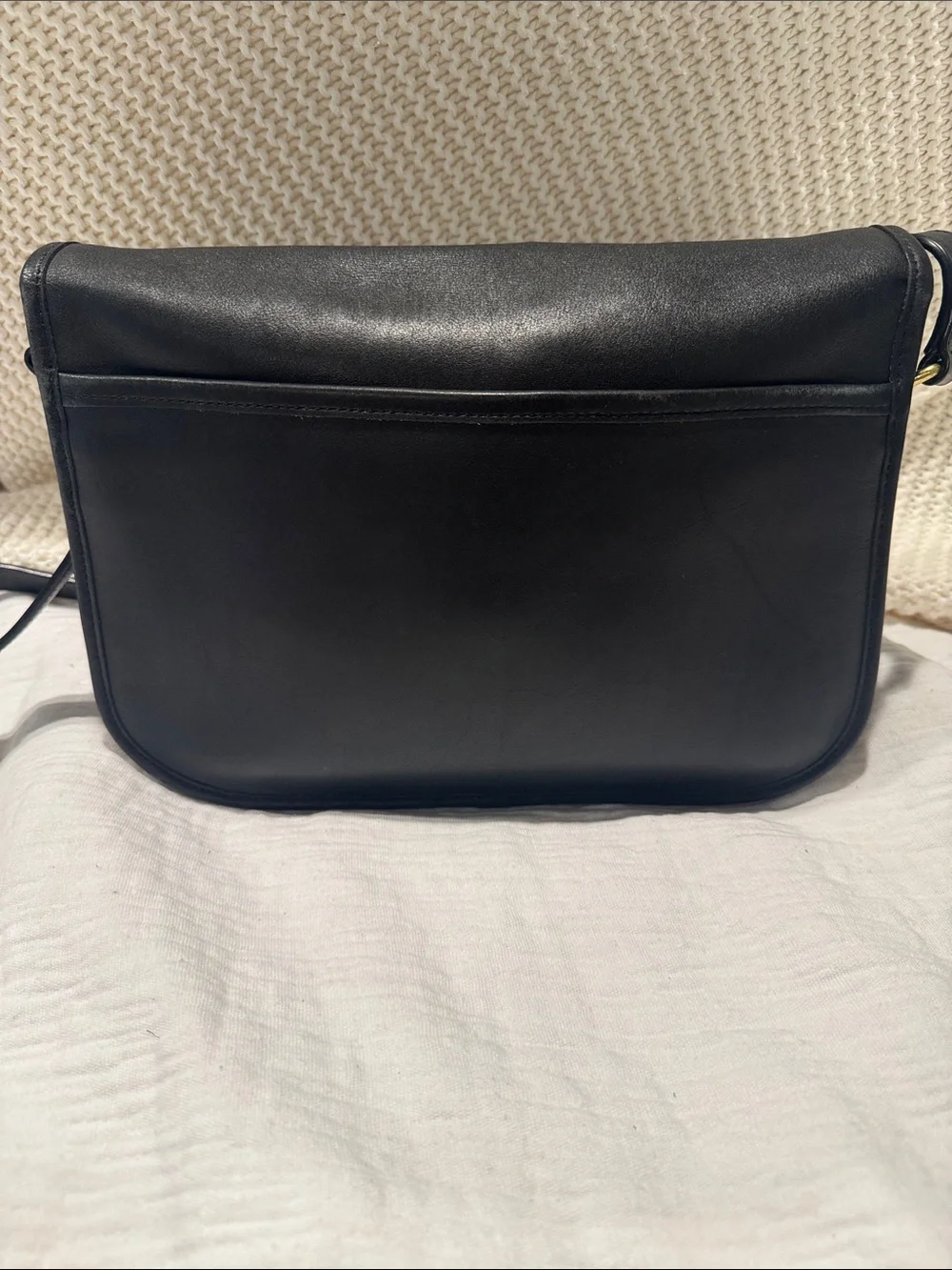 Coach Black Leather Shoulder Bag with Gold Turnlock